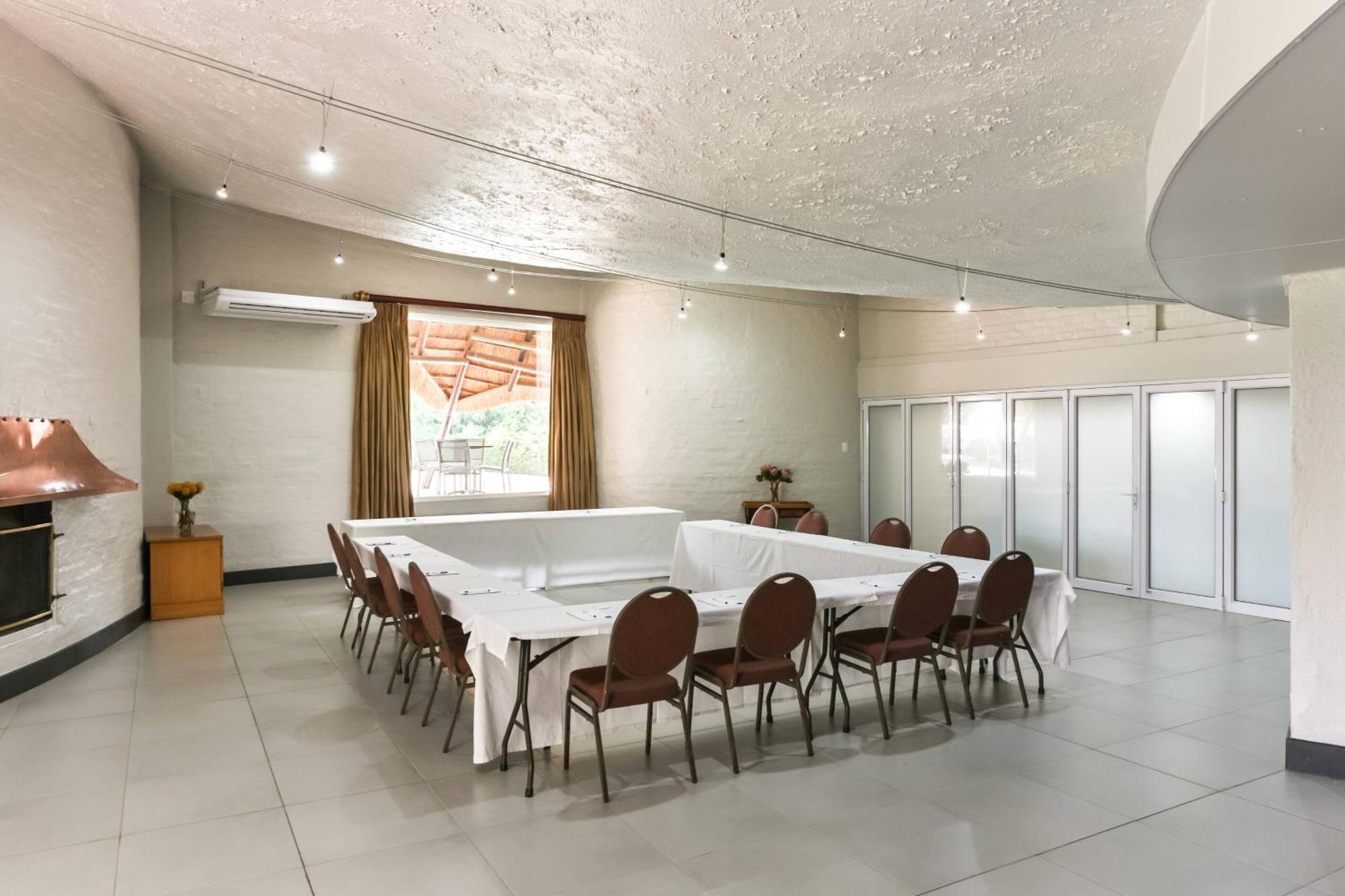 Protea Hotel By Marriott Oudtshoorn Riempie Estate Luaran gambar