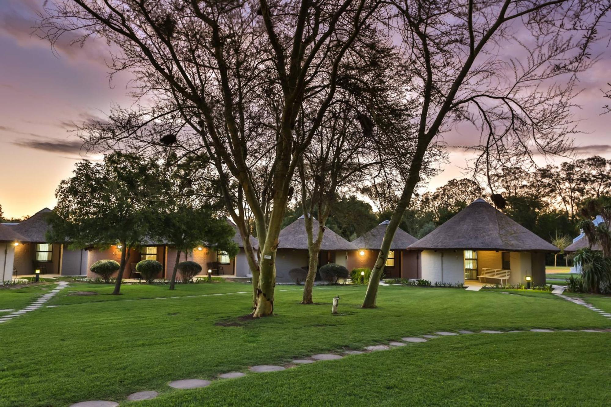 Protea Hotel By Marriott Oudtshoorn Riempie Estate Luaran gambar