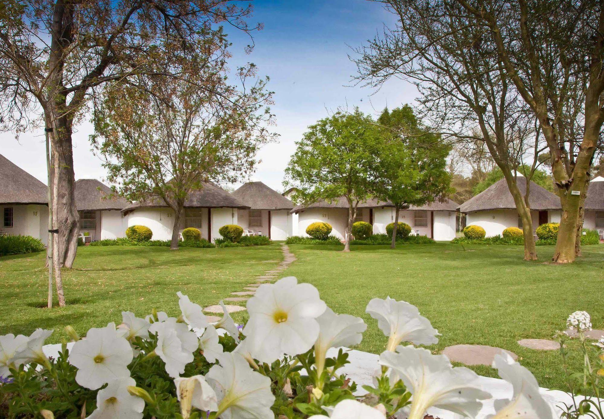 Protea Hotel By Marriott Oudtshoorn Riempie Estate Luaran gambar