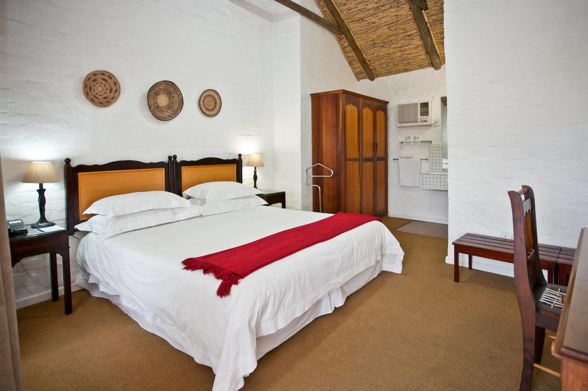 Protea Hotel By Marriott Oudtshoorn Riempie Estate Luaran gambar